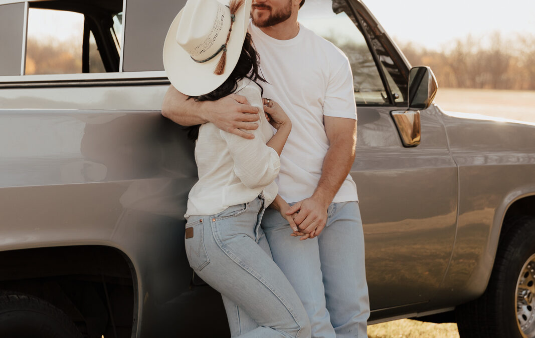 Countryside Vintage Car Couples