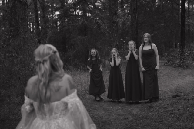 A young blended family has their intimate wedding in the LBJ Grasslands in Fort Worth, Texas by a Texas DFW documentary wedding photographer ( Hannah Lylene Photography)