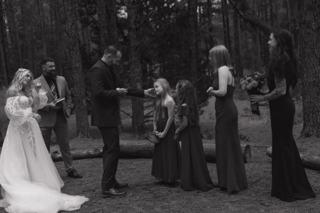 A young blended family has their intimate wedding in the LBJ Grasslands in Fort Worth, Texas by a Texas DFW documentary wedding photographer ( Hannah Lylene Photography)