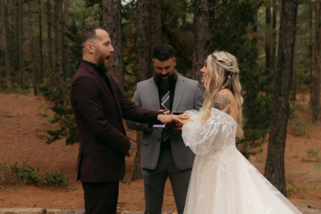 A young blended family has their intimate wedding in the LBJ Grasslands in Fort Worth, Texas by a Texas DFW documentary wedding photographer ( Hannah Lylene Photography)