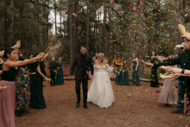 A young blended family has their intimate wedding in the LBJ Grasslands in Fort Worth, Texas by a Texas DFW documentary wedding photographer ( Hannah Lylene Photography)