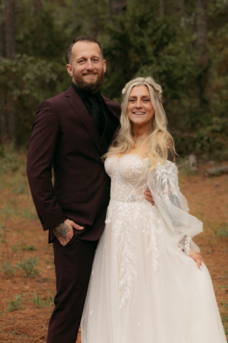 A young blended family has their intimate wedding in the LBJ Grasslands in Fort Worth, Texas by a Texas DFW documentary wedding photographer ( Hannah Lylene Photography)