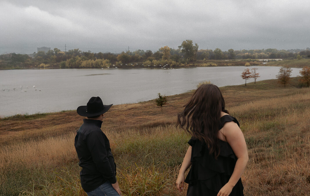 Fall Lakeside DFW Engagement