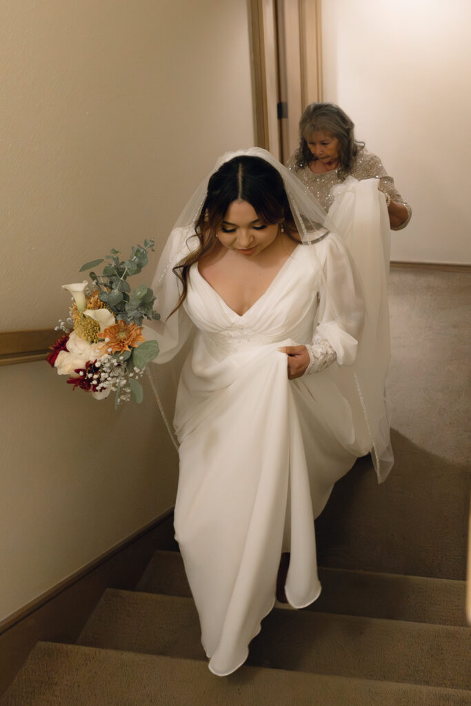texas-bride-dfw A young couple gets married at the Marty Leonard Chapel in Fort Worth, Texas by a documentary wedding photographer ( Hannah Lylene Photography)