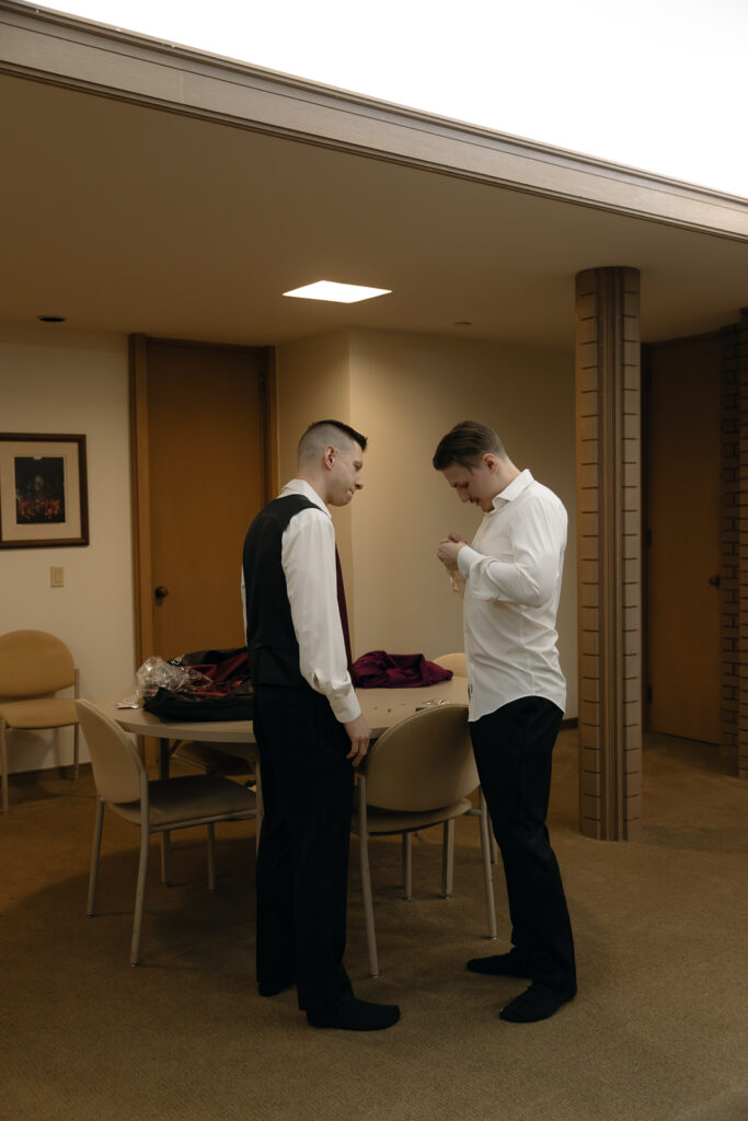 getting-ready-groom A young couple gets married at the Marty Leonard Chapel in Fort Worth, Texas by a documentary wedding photographer ( Hannah Lylene Photography)