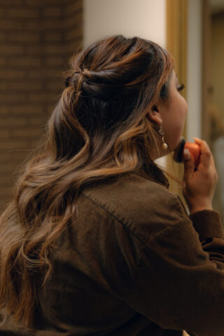 A young couple gets married at the Marty Leonard Chapel in Fort Worth, Texas by a documentary wedding photographer ( Hannah Lylene Photography)