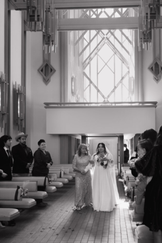 A young couple has their intimate wedding at the Marty Leonard Chapel in Fort Worth, Texas by a Texas DFW documentary wedding photographer ( Hannah Lylene Photography)