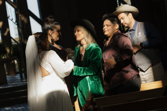 A young couple has their intimate wedding at the Marty Leonard Chapel in Fort Worth, Texas by a Texas DFW documentary wedding photographer ( Hannah Lylene Photography)