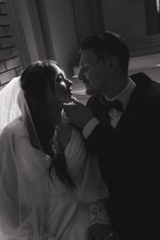 A young couple has their intimate wedding at the Marty Leonard Chapel in Fort Worth, Texas by a Texas DFW documentary wedding photographer ( Hannah Lylene Photography)