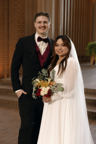 A young couple has their intimate wedding at the Marty Leonard Chapel in Fort Worth, Texas by a Texas DFW documentary wedding photographer ( Hannah Lylene Photography)