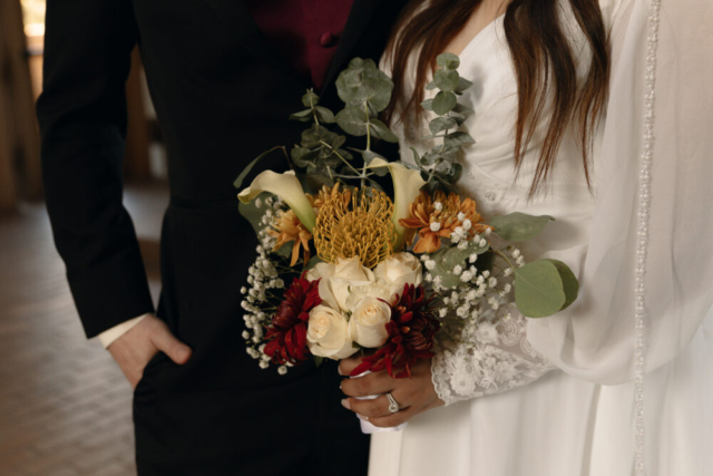 A young couple has their intimate wedding at the Marty Leonard Chapel in Fort Worth, Texas by a Texas DFW documentary wedding photographer ( Hannah Lylene Photography)